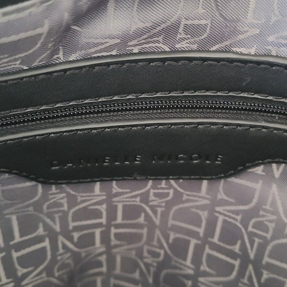 Danielle Nicole Black Tan Crossbody Handbag Convertible - Picture 12 of 12